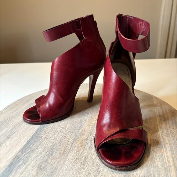 Maison Margiela 23 Leather Peep Toe Heels Red Ankle Cuff Sandals EU 36 US 6 - Picture 3 of 9